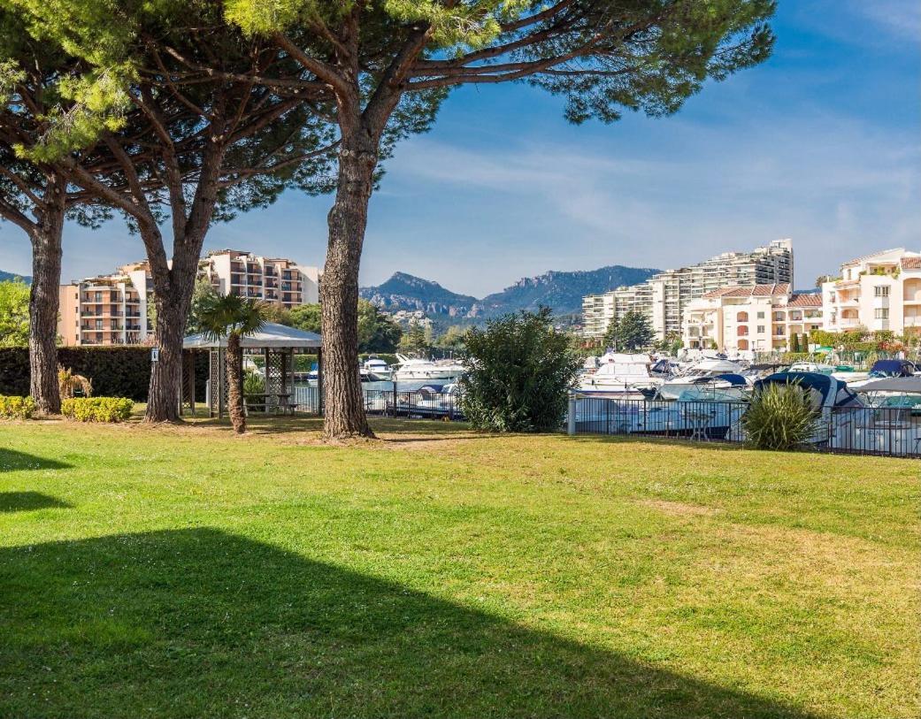 Luxury 3 Piece Garden Apartment In Cannes Marina Mandelieu Exterior foto